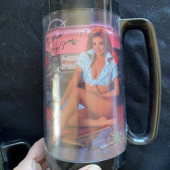 Vintage Snap-On Tools Pinup Girls Thermo-Serv Cups. Set Of 4! Handles. - Picture 9 of 13